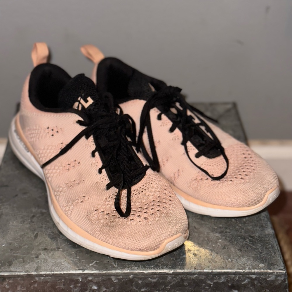 APL 'Techloom Pro' Running Shoe